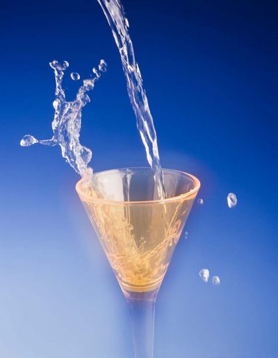 splashing-drink-689x844